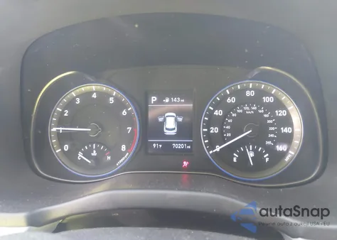 2018 Hyundai Kona Se z USA, uszkodzony, nr VIN KM8K12AA9JU101777